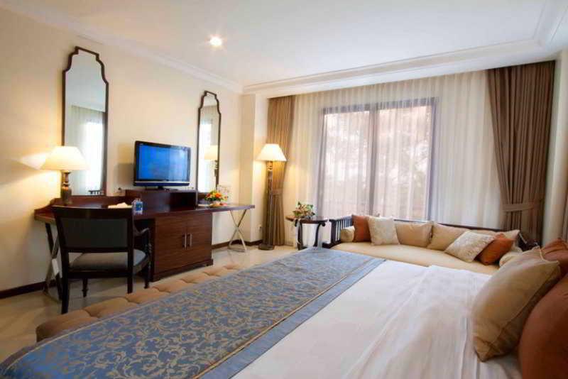 Asmila Boutique Hotel Bandung Exterior photo