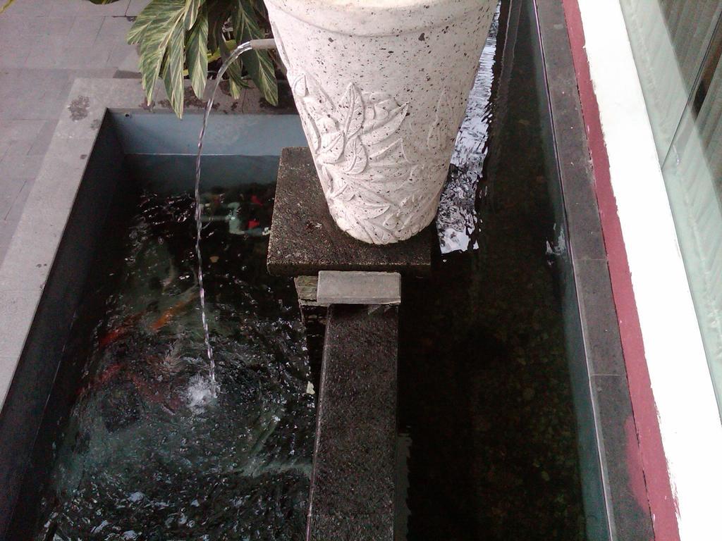 Asmila Boutique Hotel Bandung Exterior photo