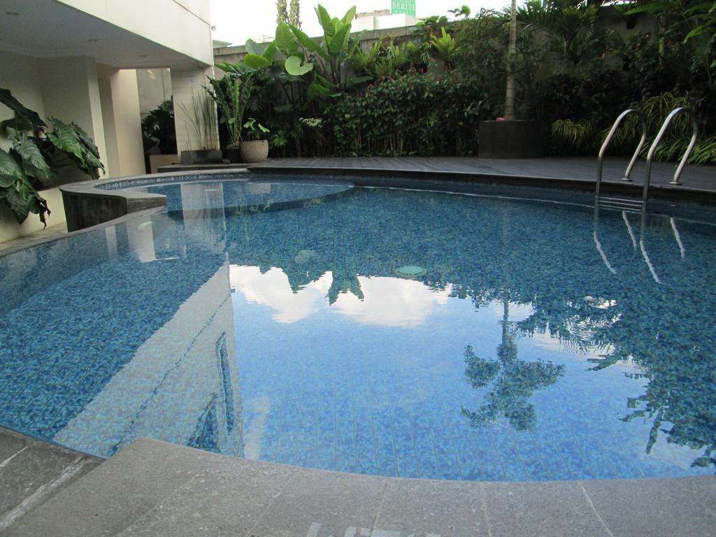 Asmila Boutique Hotel Bandung Exterior photo