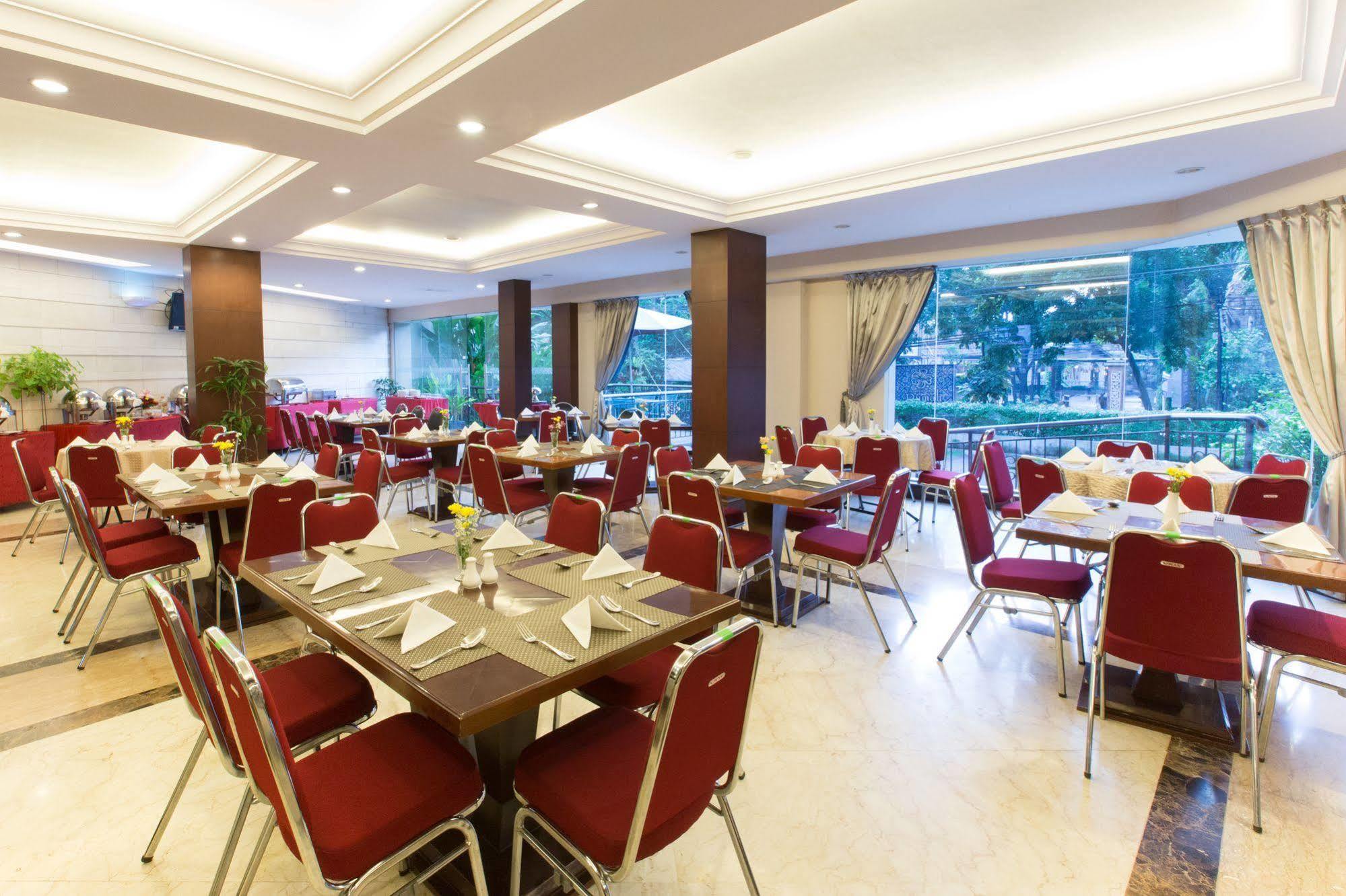 Asmila Boutique Hotel Bandung Exterior photo